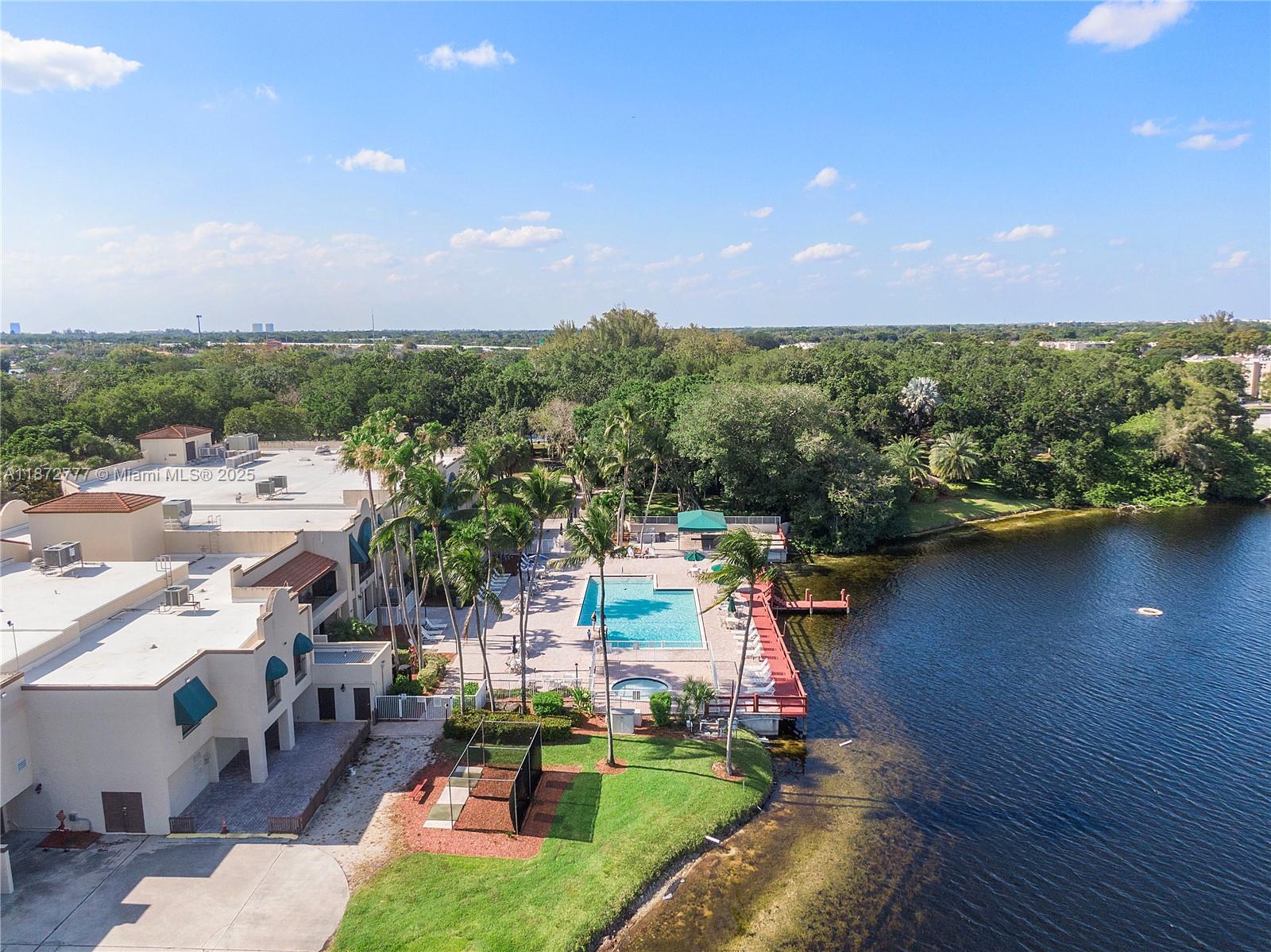 LIVE OAK CONDO TWELVE - Residential Lease