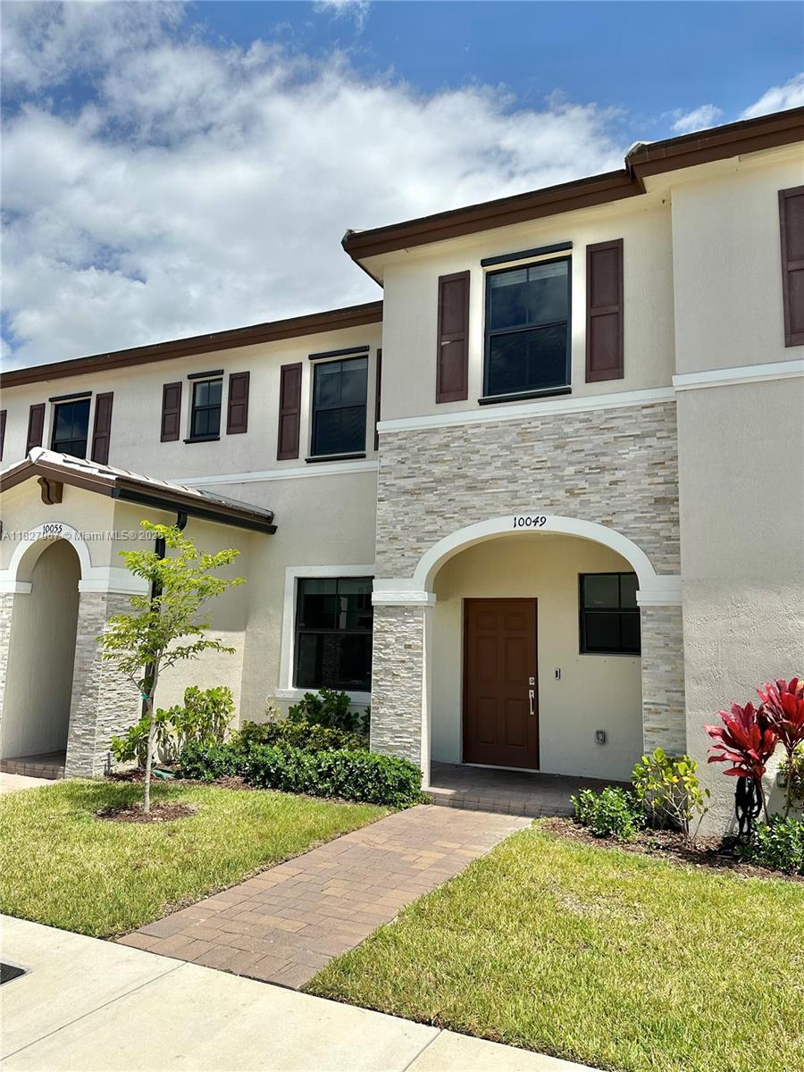 Gorgeous 3bed/2.5 bath in a Family friendly community by Lennar in Cutler bay. Built in 2021. Open floor plan. Peaceful backyard with no neighbors behind! Ceramic floors troughout first floor. Prime location, community amenities: Pool, clubhouse, gym, dog park, lake walkways. Ideal for first-time buyers, growing families. Close to shops and highways! Great for investors. very LOW HOA!!! Will not last.