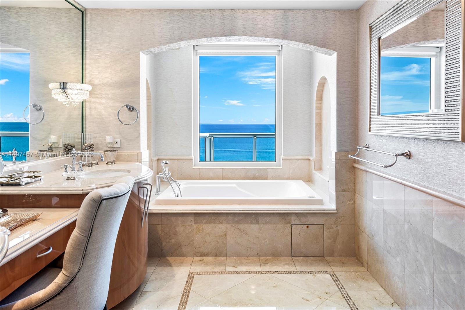 ACQUALINA OCEAN RESIDENCE - Residential