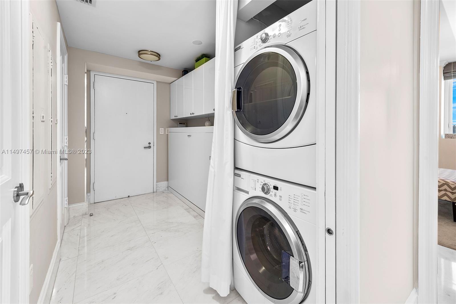 ACQUALINA OCEAN RESIDENCE - Residential