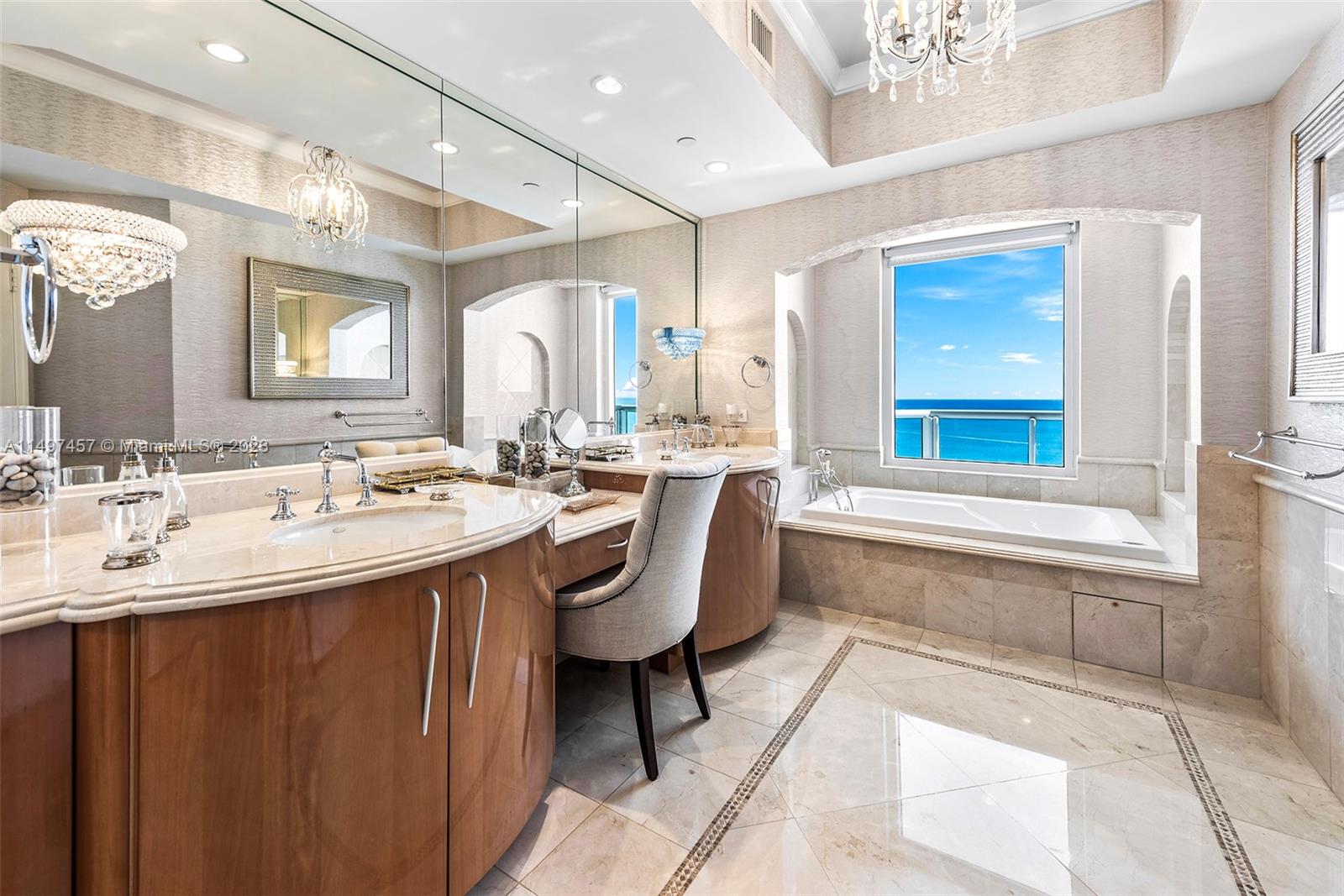 ACQUALINA OCEAN RESIDENCE - Residential