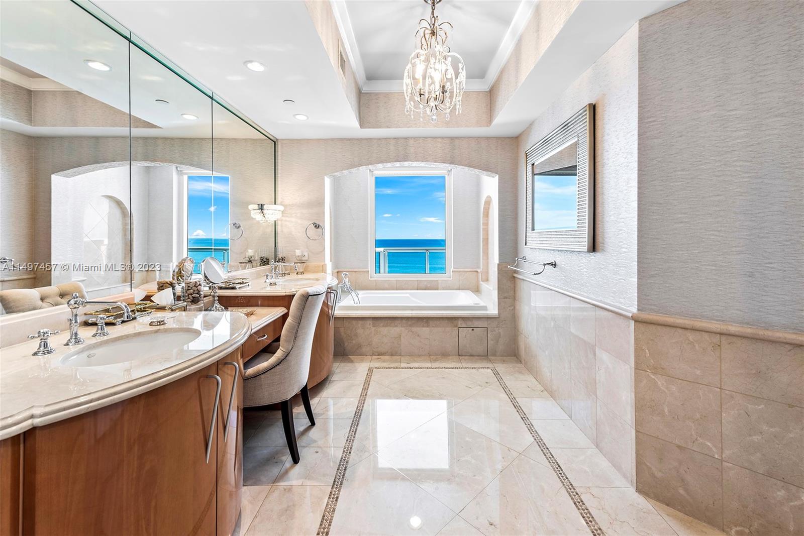 ACQUALINA OCEAN RESIDENCE - Residential