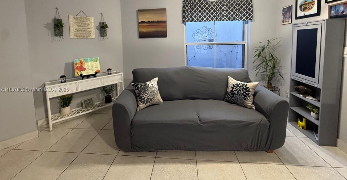 DIMENSIONS NORTH AT CHAPE - Residential