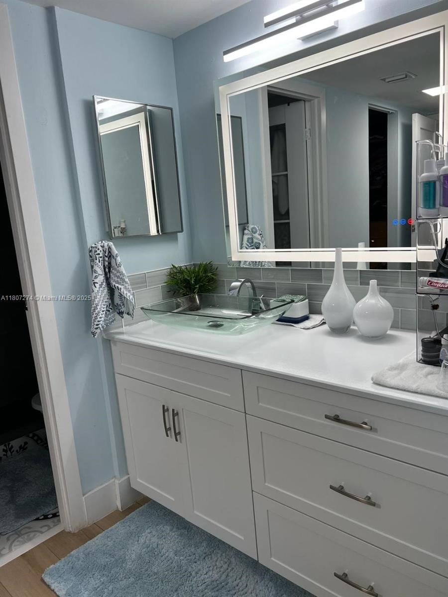 CORONADO CONDO- TOWER II - Residential