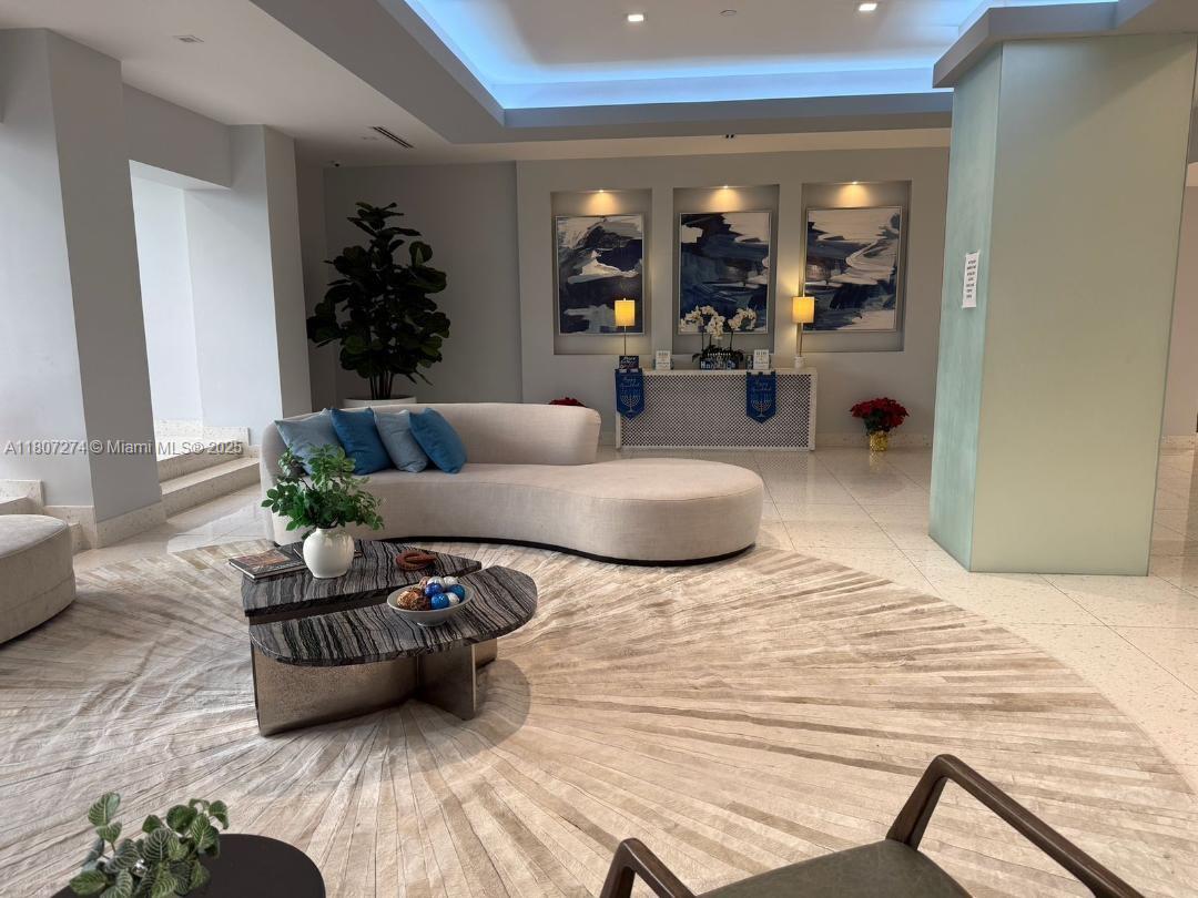 CORONADO CONDO- TOWER II - Residential