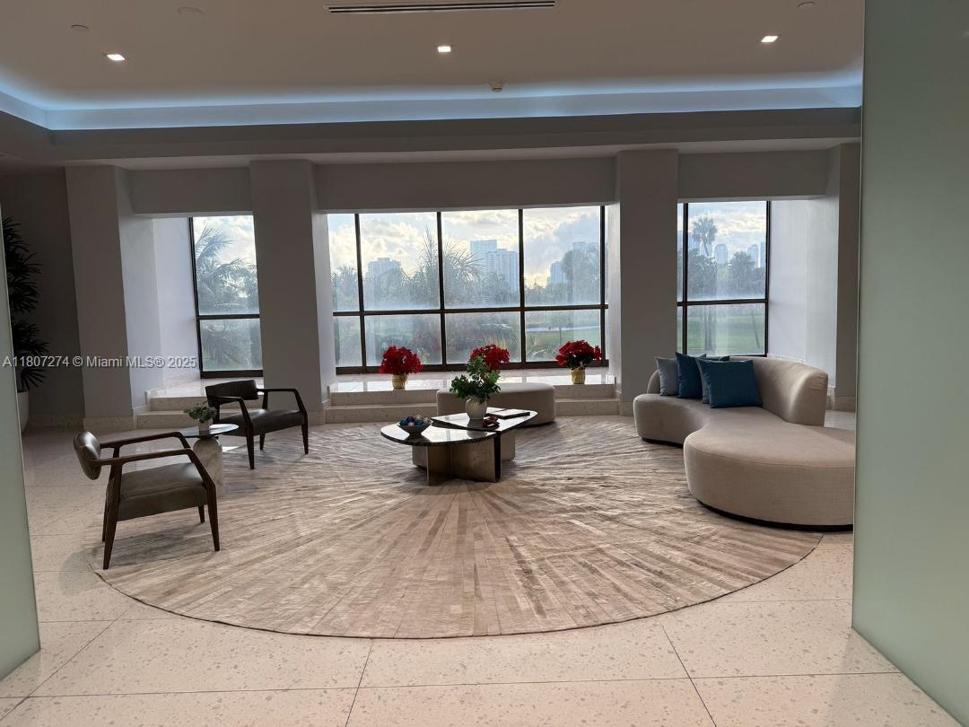 CORONADO CONDO- TOWER II - Residential