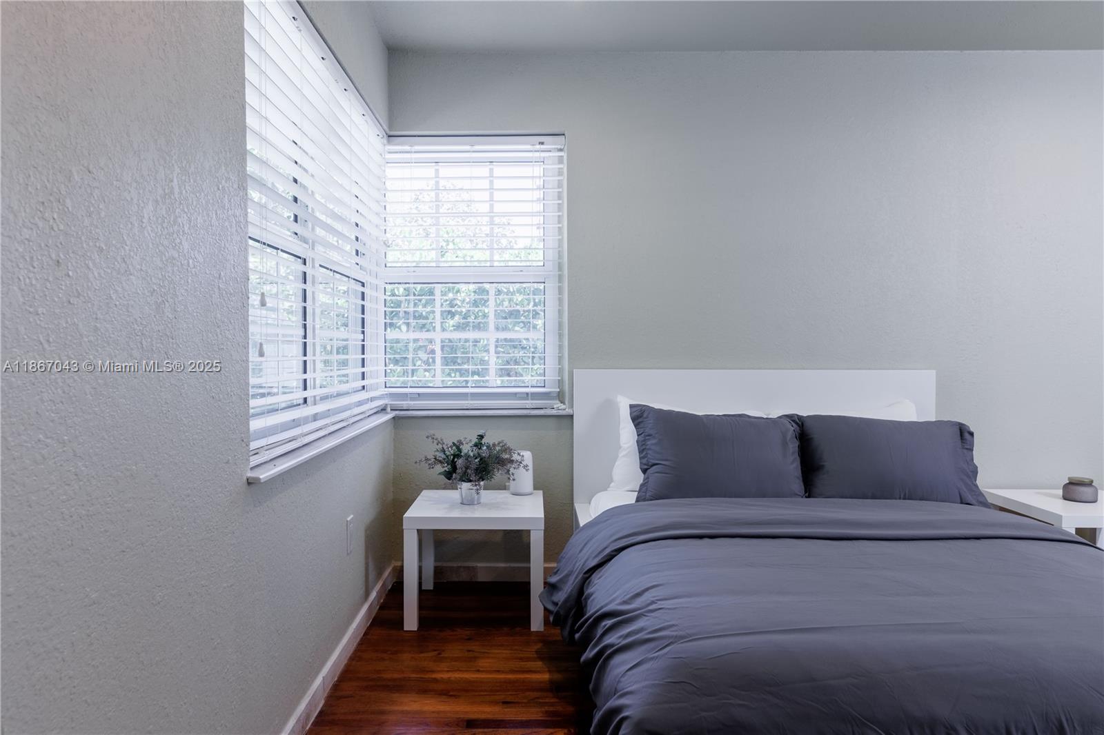 BRENTWOOD - Residential Lease