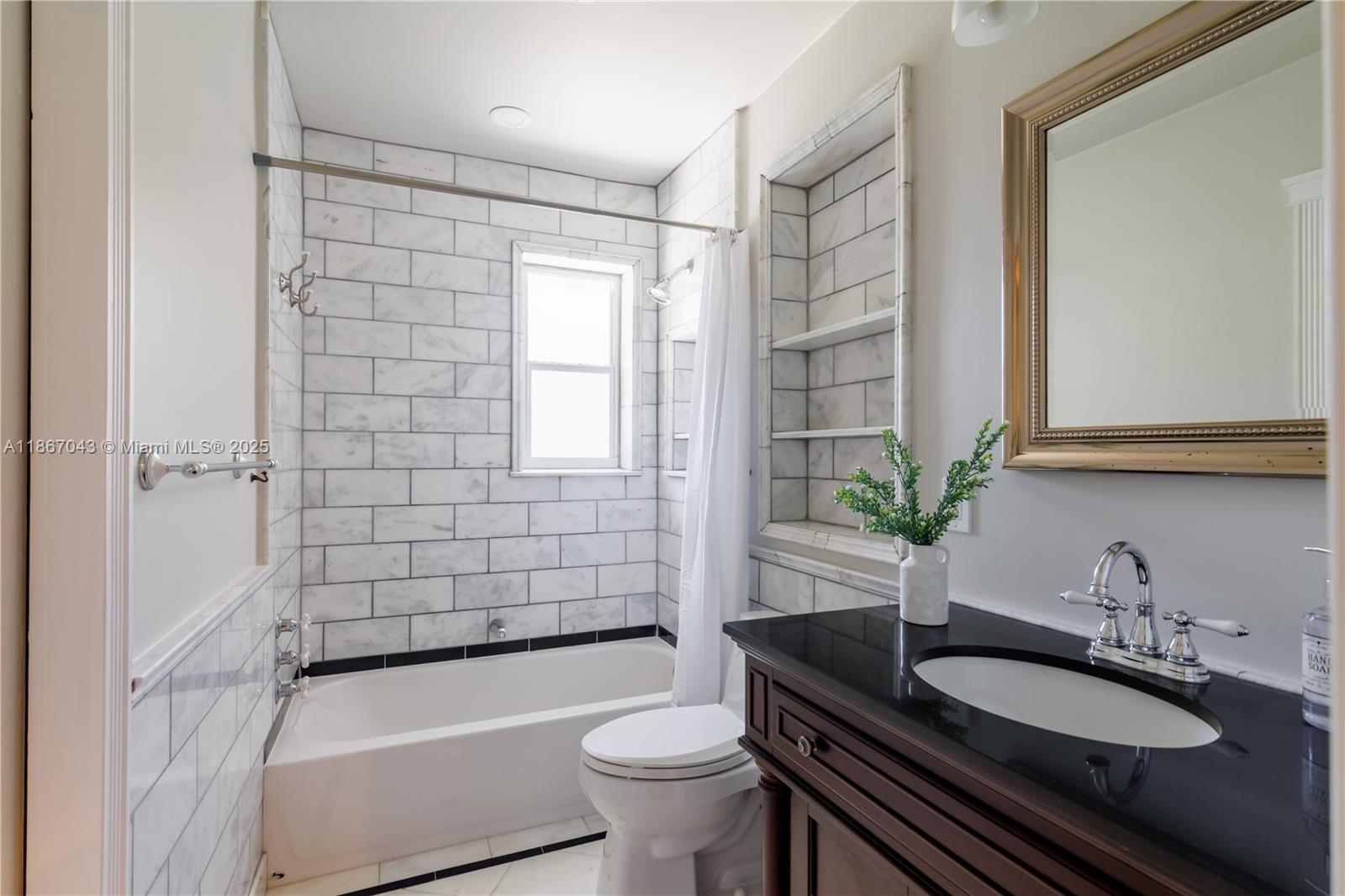 BRENTWOOD - Residential Lease