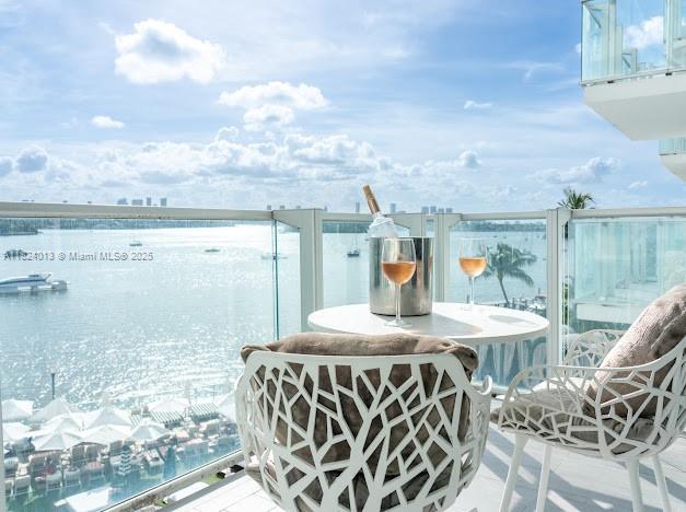 Turnkey Bayfront Beauty at the Mondrian – Not in the Hotel Program!
Agents — this is the kind of opportunity your buyers are looking for. A direct bay view with a balcony where every sunrise and sunset becomes part of daily life. This spacious one-bedroom, one-bathroom unit comes fully furnished, renovated, and completely turnkey, ready for your client to enjoy or rent immediately.
What makes this unit even more attractive? It’s NOT part of the hotel program, giving owners maximum flexibility and control. Plus, with daily rentals allowed, it’s a rare income-producing asset in a world-class location.
Your buyers will love the Mondrian lifestyle, full access to the newly renovated pool deck, waterfront gym, spa, indoor-outdoor bar, bayfront restaurant, valet parking, & more.