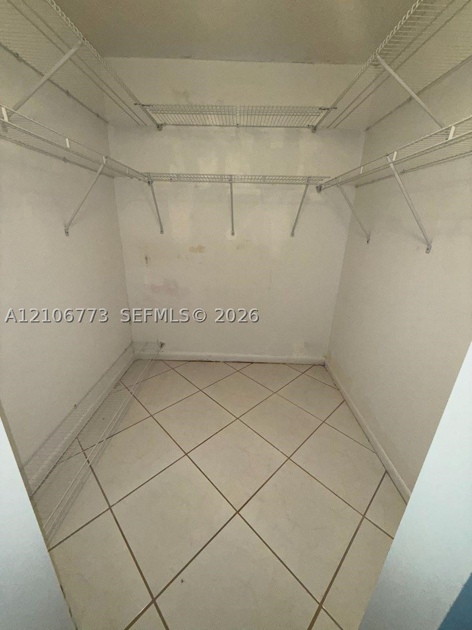 2305 Lucaya Ln G1