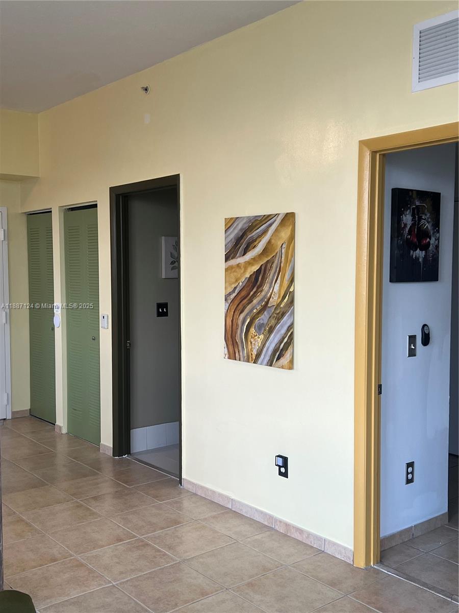1350 NW 8th Ct D-4