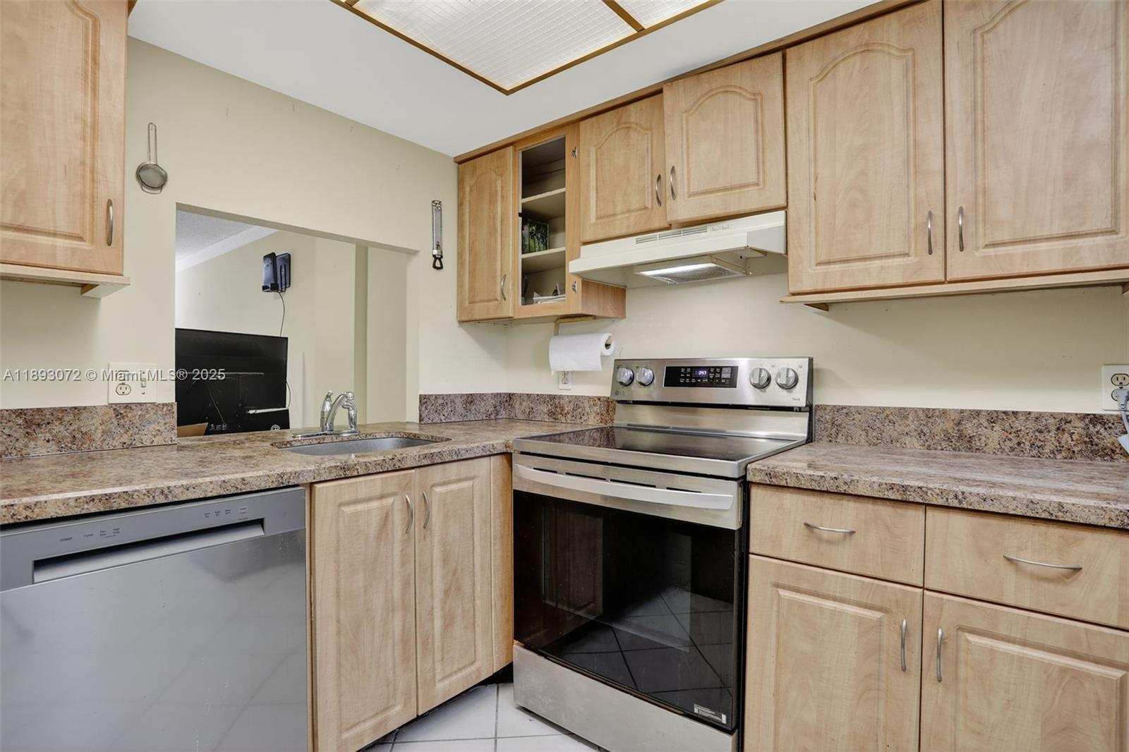 106 Royal Park Dr 4C