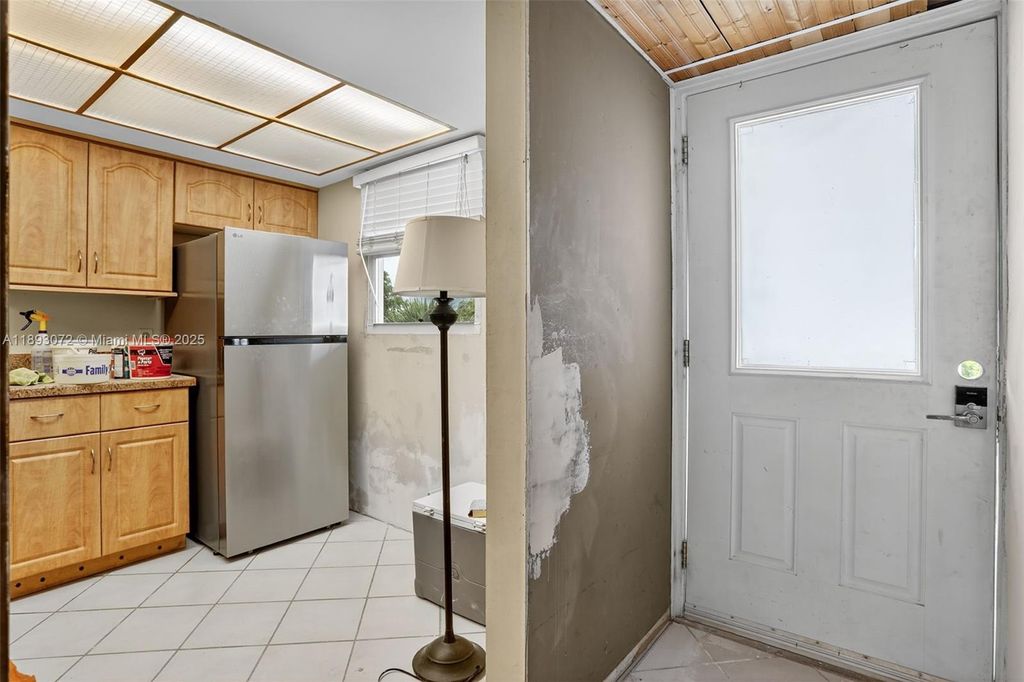 Photo of 106 Royal Park Dr #4C, Oakland Park, FL 33309 (MLS # A11893072)