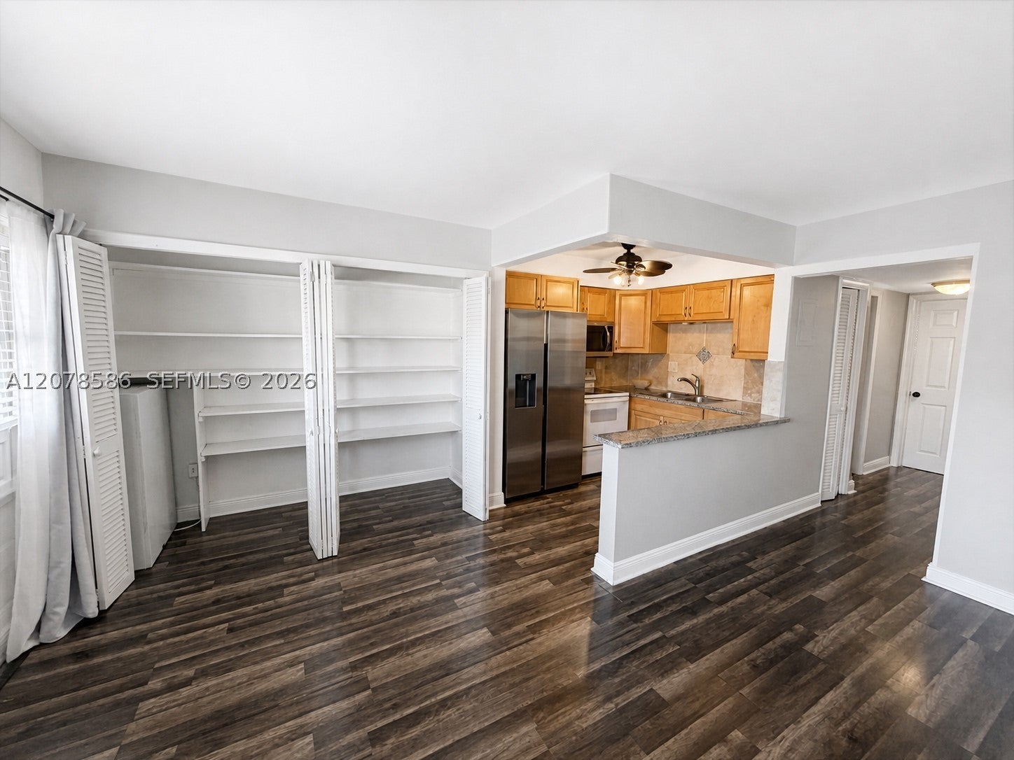 4050 NE 12th Ter 111, Oakland Park FL 33334