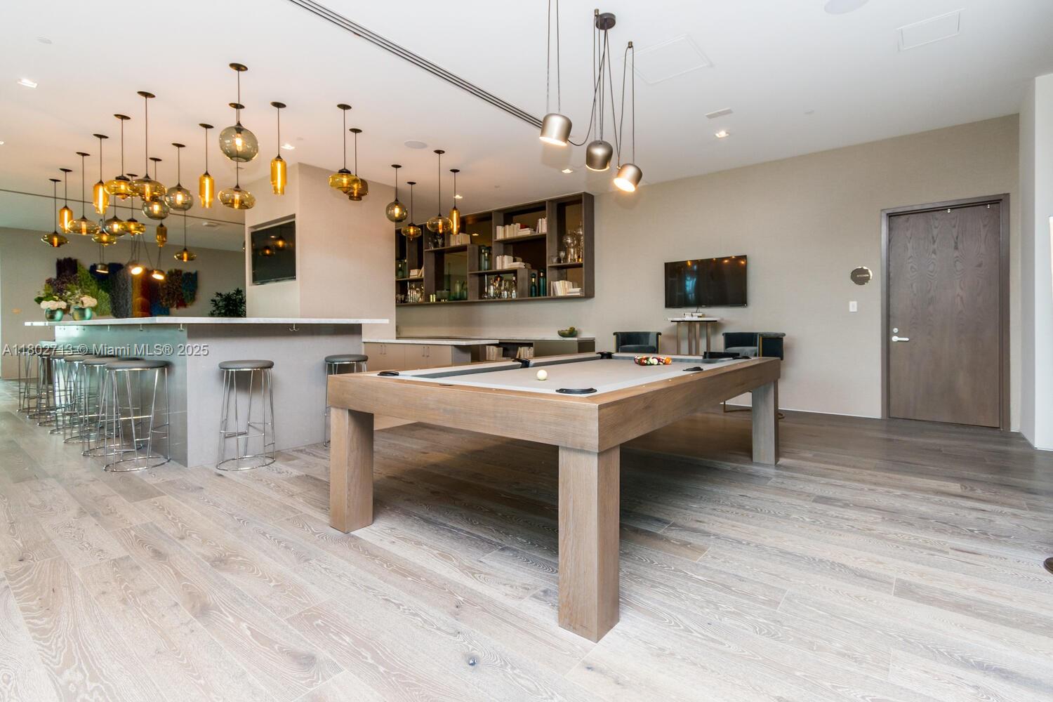 PARAISO BAY CONDO - Residential