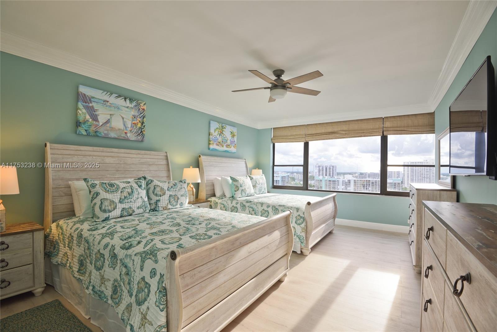 ALEXANDER TOWERS - Residential Lease