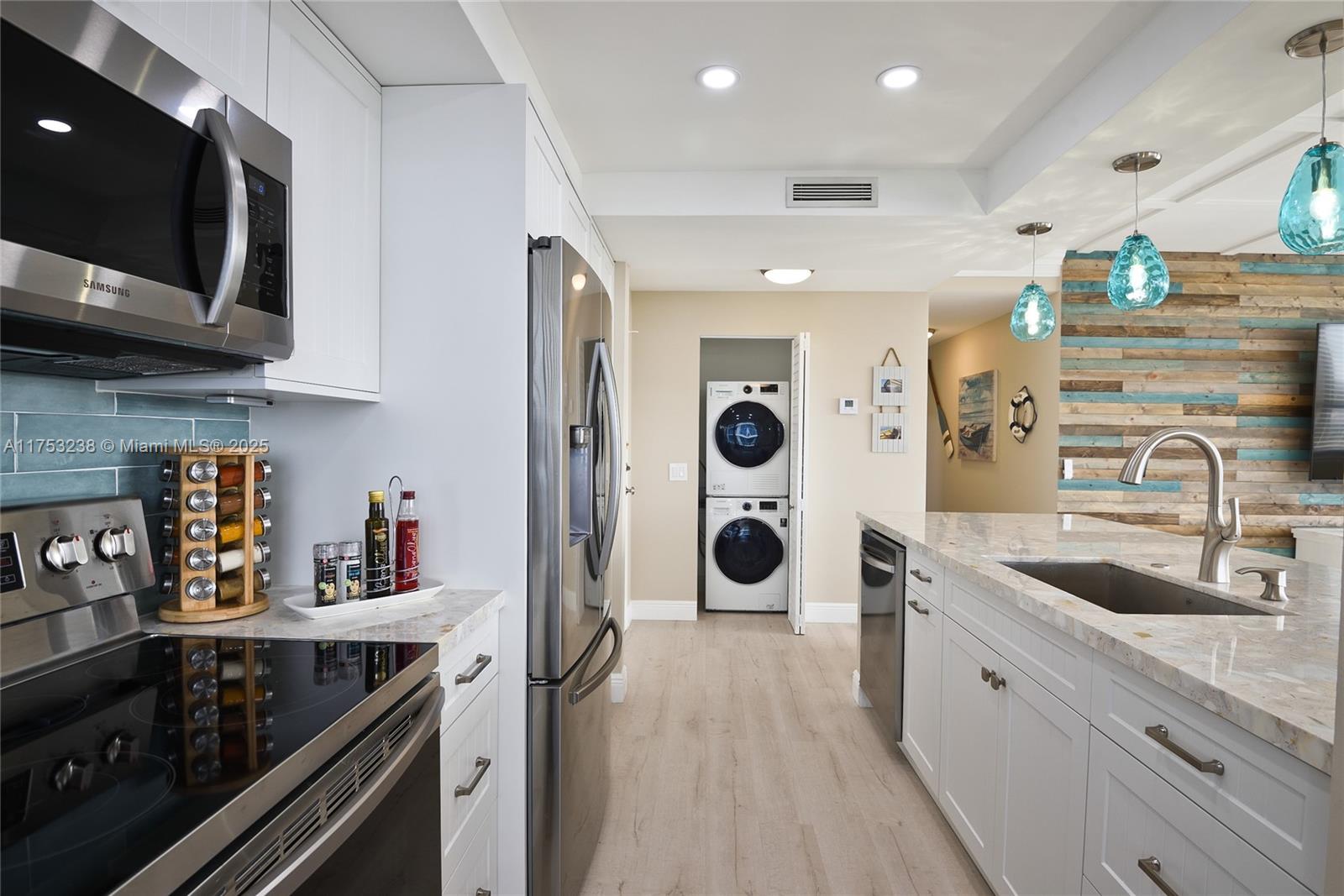 3505 S Ocean Dr 1505