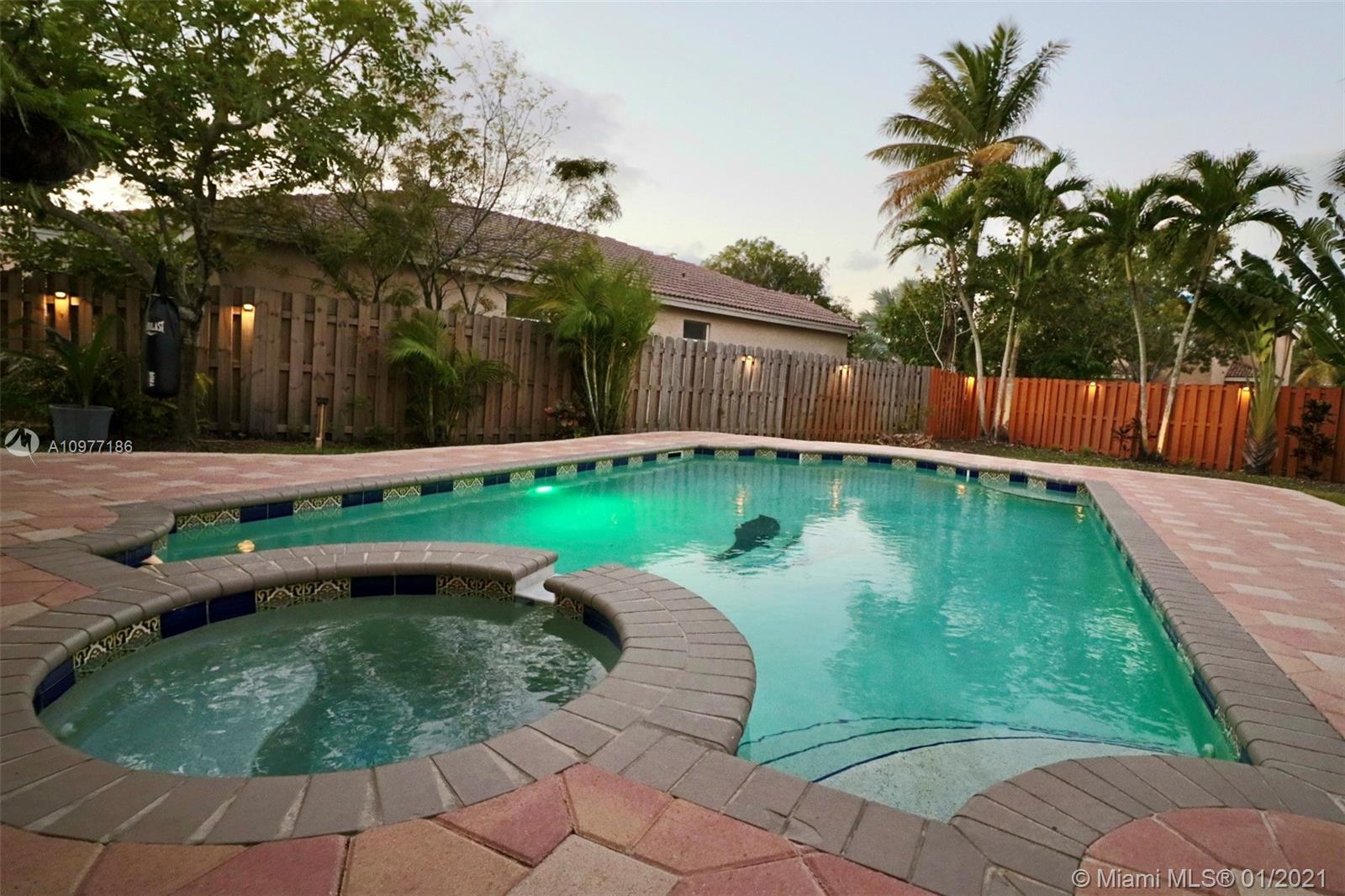 LANDINGS - Residential