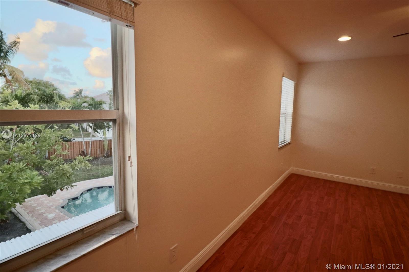 LANDINGS - Residential