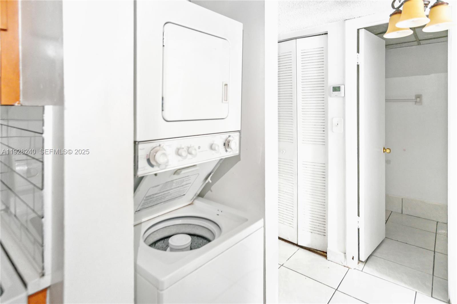 SAMARI LAKE EAST CONDO - Residential Lease