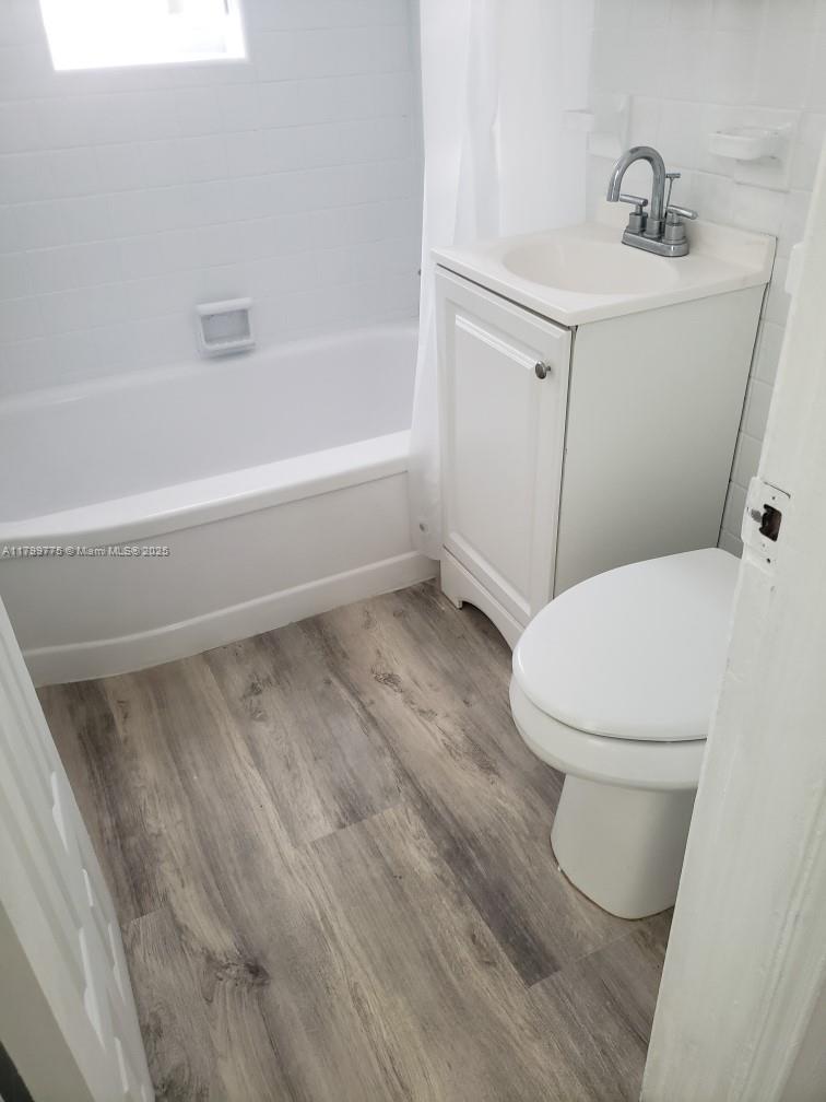 LINCOLN SUB - Residential Lease