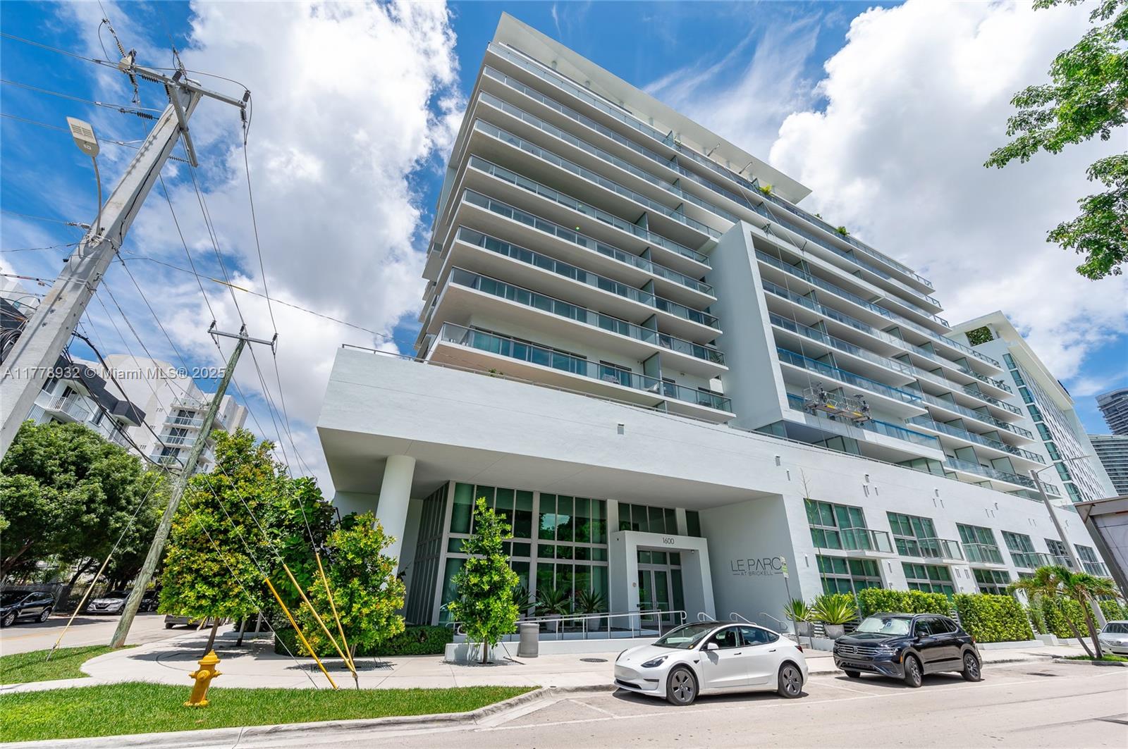 1600 SW 1st Ave 402