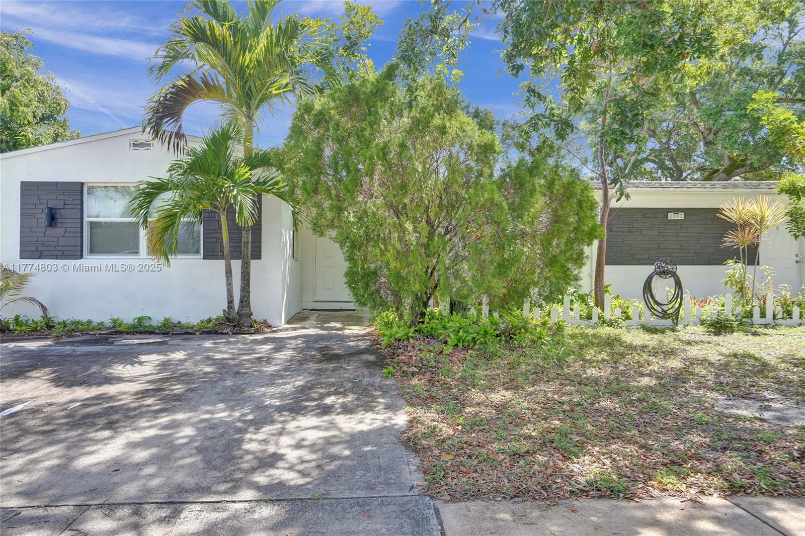 HOLLYWOOD PARK, OCEAN - Residential Income