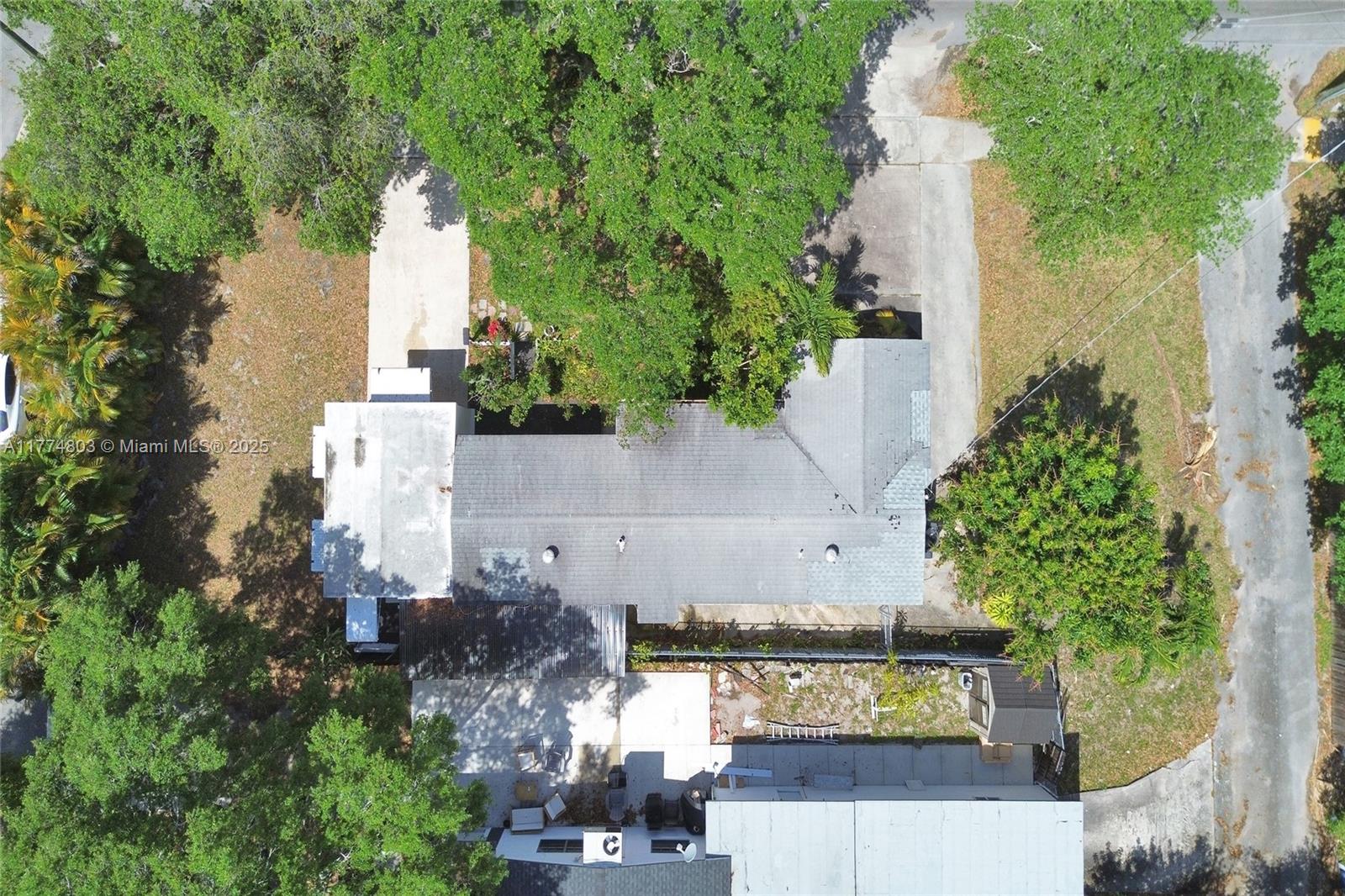 HOLLYWOOD PARK, OCEAN - Residential Income