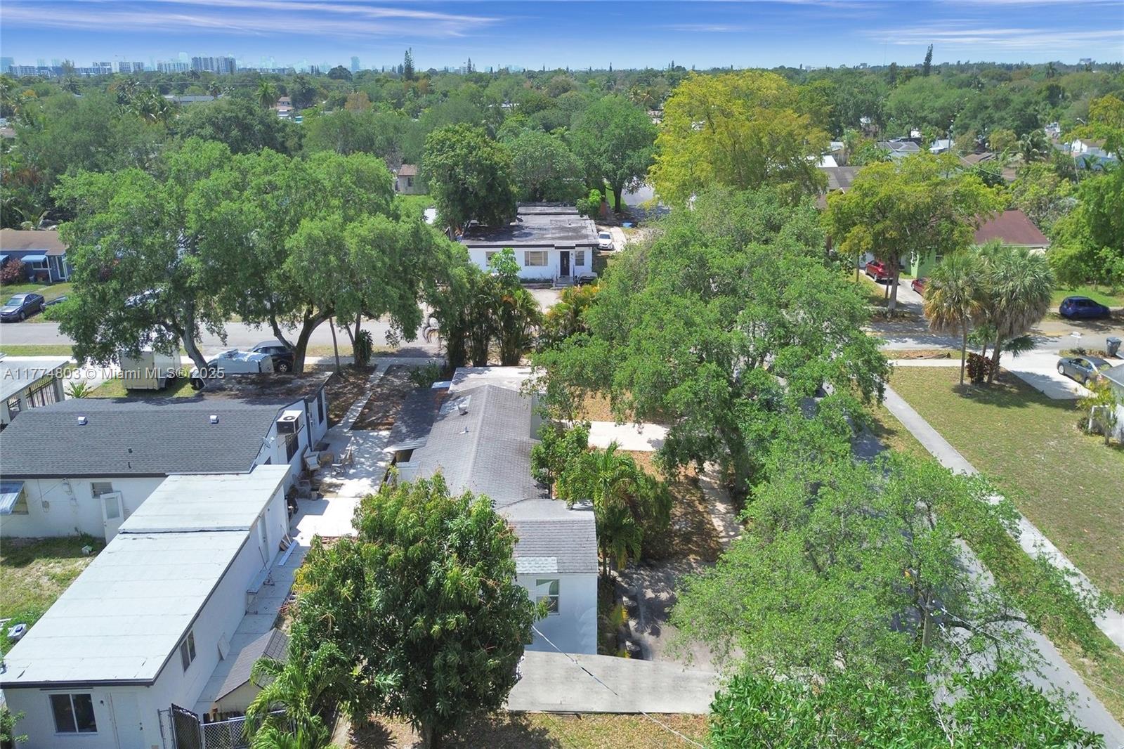 HOLLYWOOD PARK, OCEAN - Residential Income