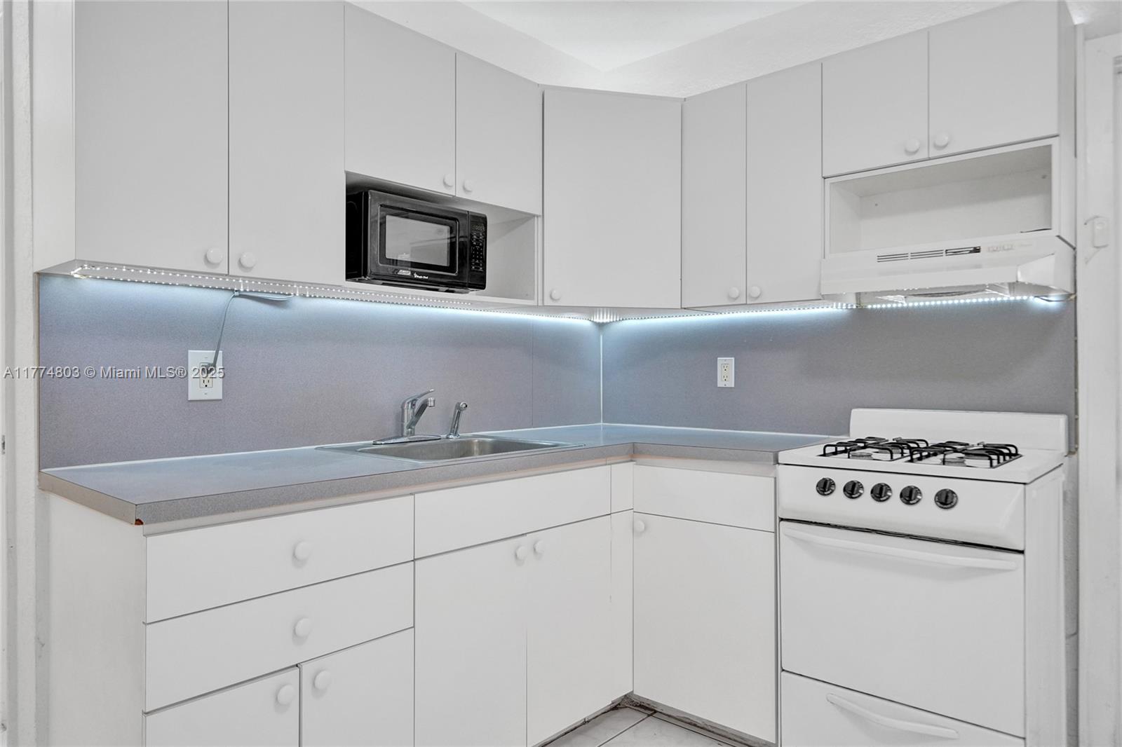 HOLLYWOOD PARK, OCEAN - Residential Income