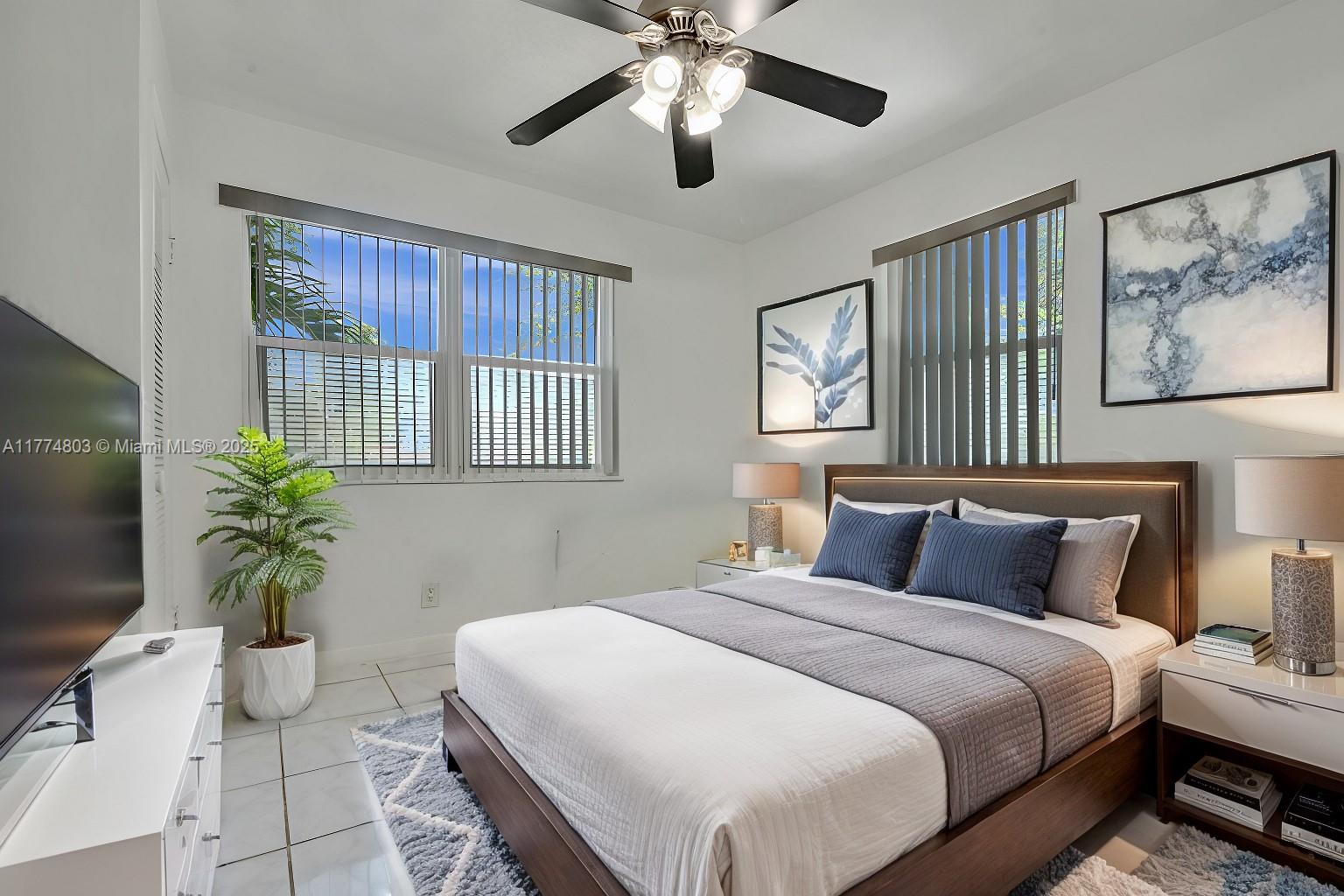 HOLLYWOOD PARK, OCEAN - Residential Income