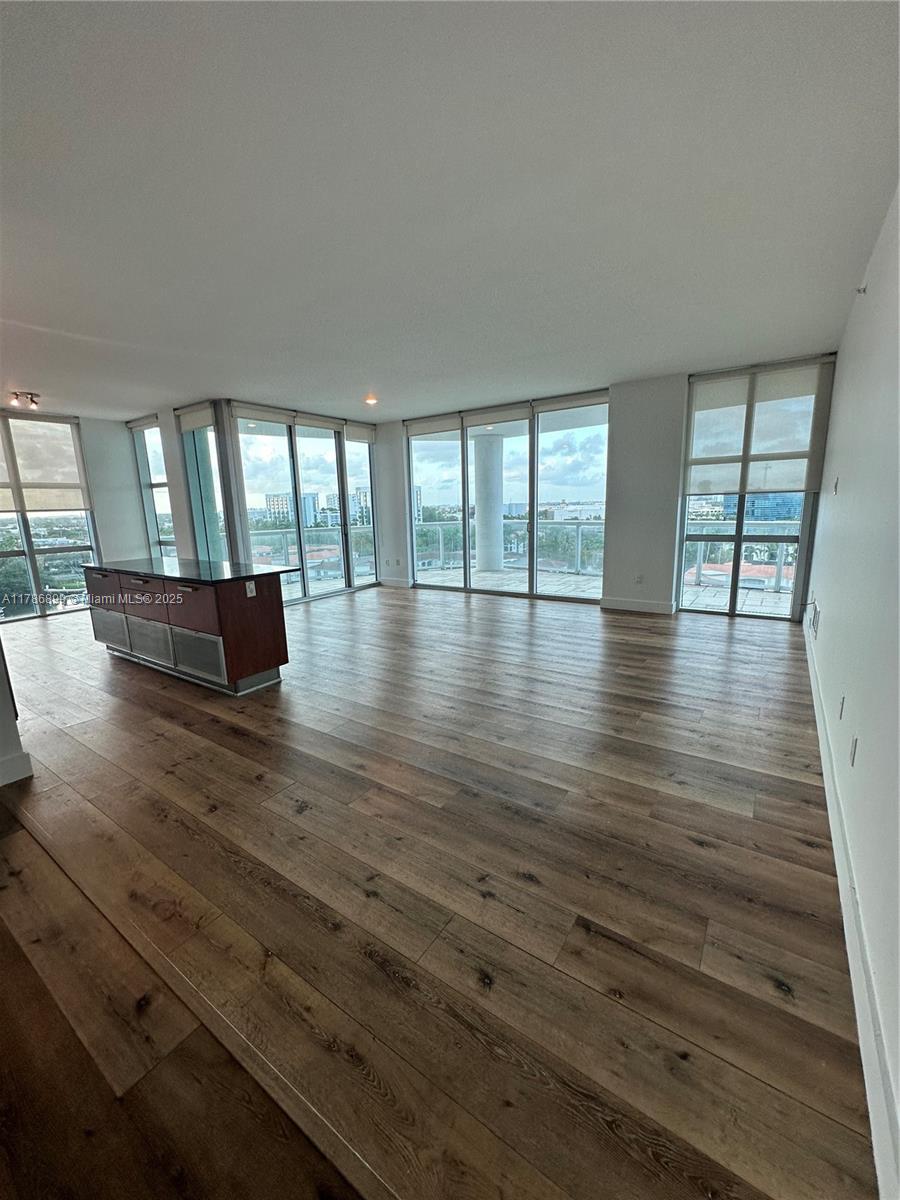 THE ATRIUM AT AVENTURA CO - Residential
