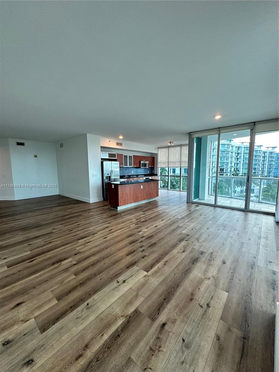 THE ATRIUM AT AVENTURA CO - Residential