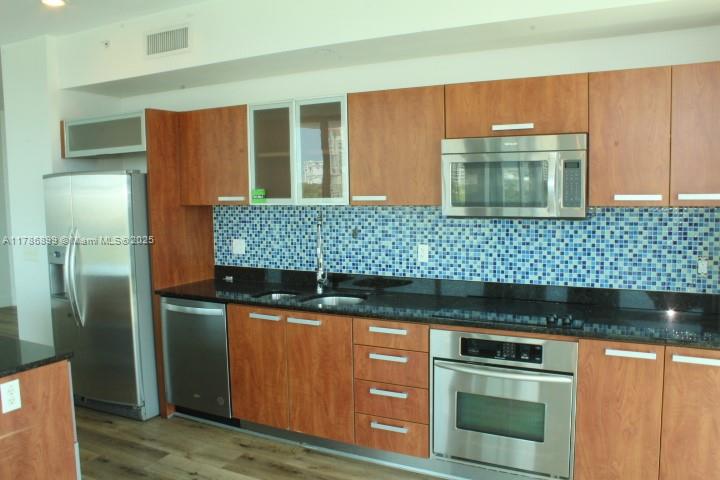 THE ATRIUM AT AVENTURA CO - Residential