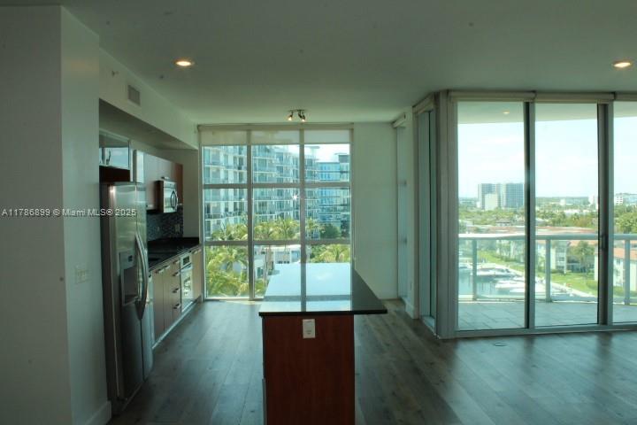 THE ATRIUM AT AVENTURA CO - Residential
