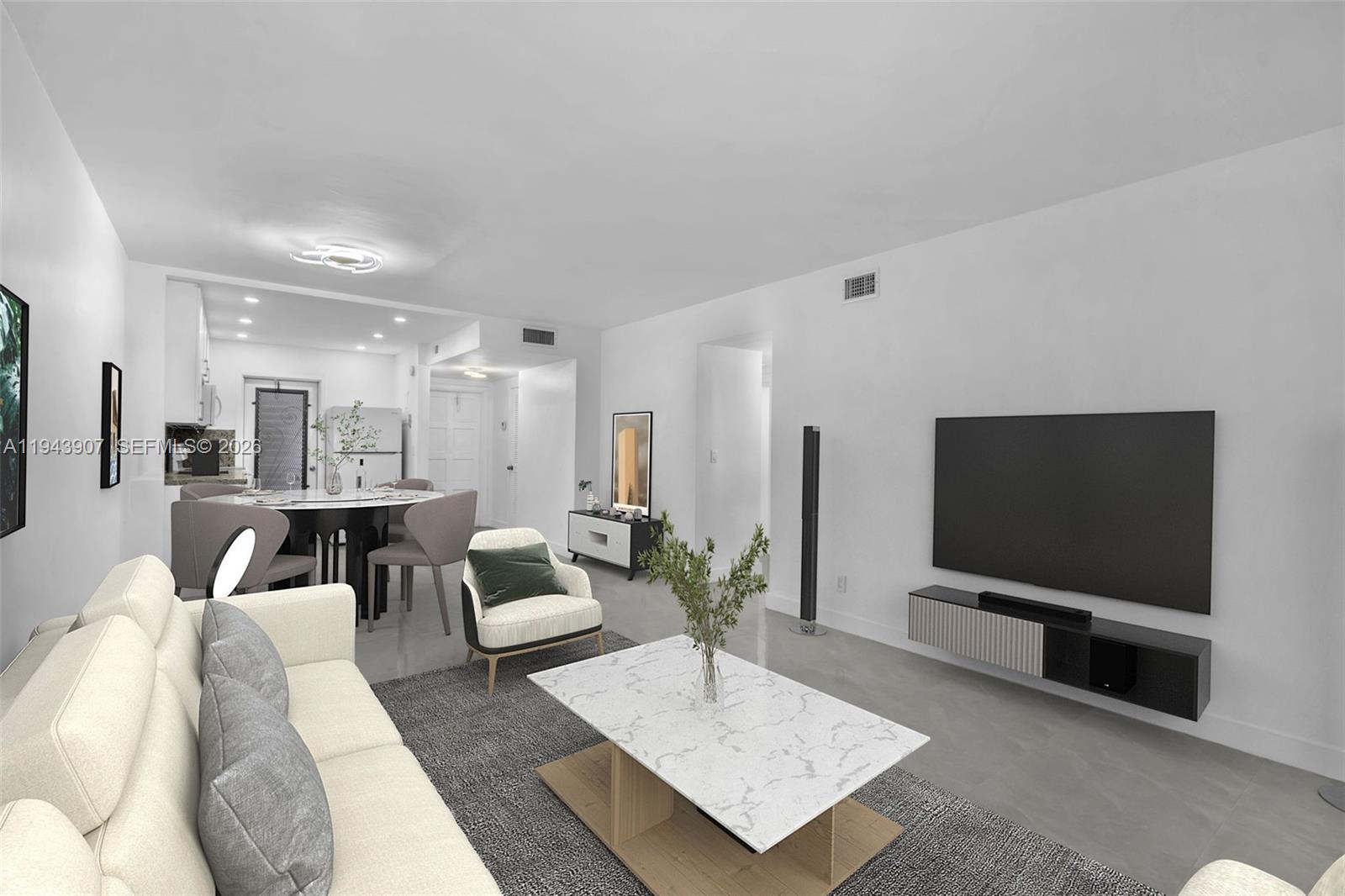 HILLCREST COUNTRY CLUB AP - Residential