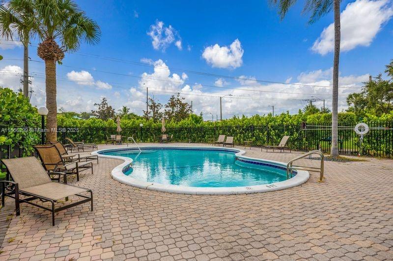 VILLAS DEL MAR UNIT 1 - Residential