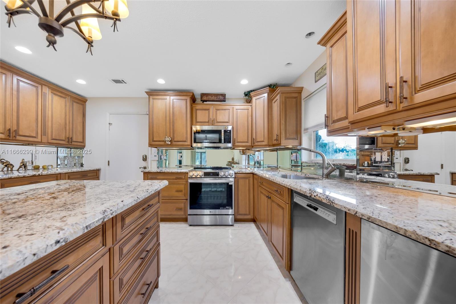 VILLAS DEL MAR UNIT 1 - Residential