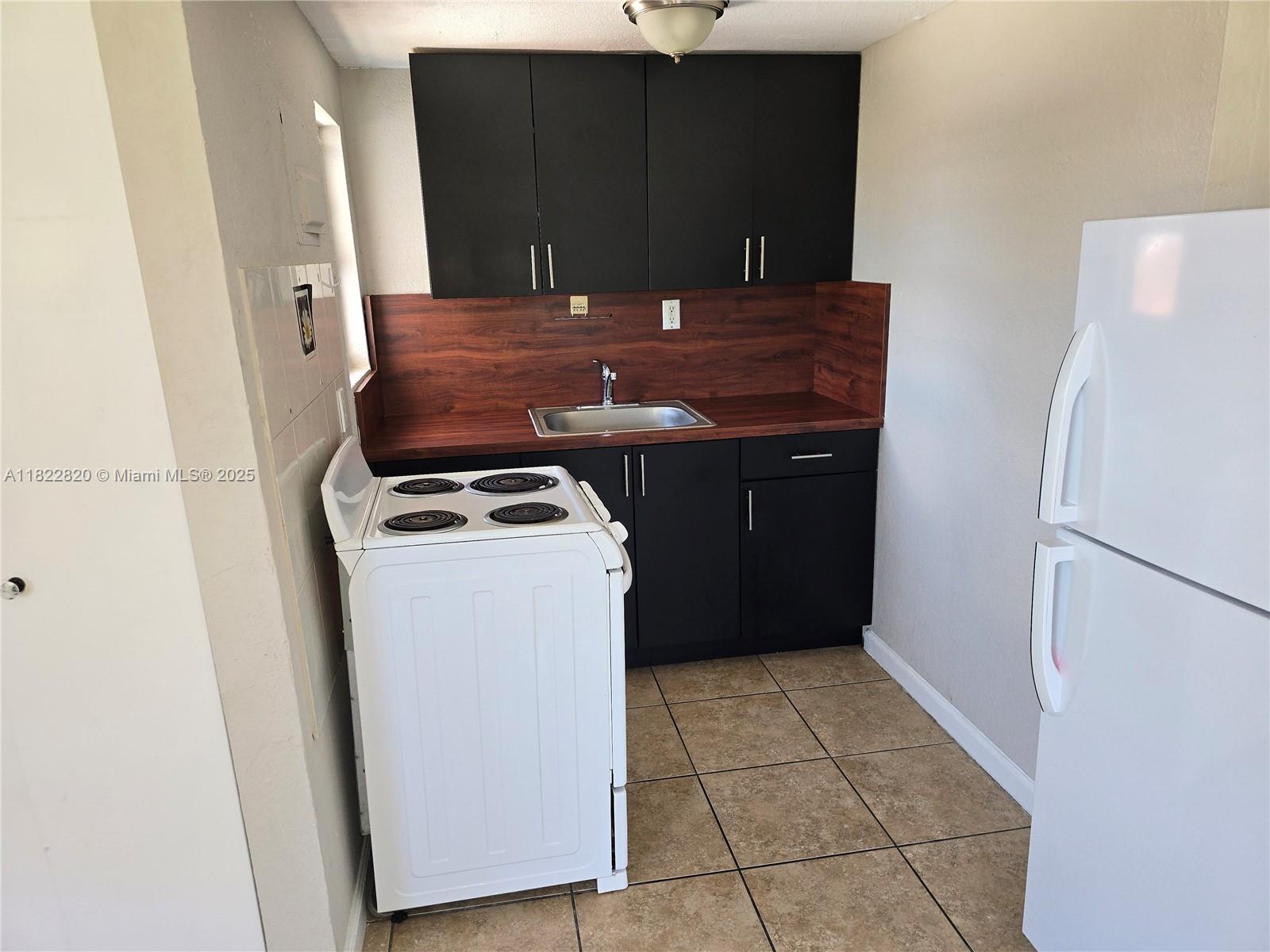 66 W 13th St 6