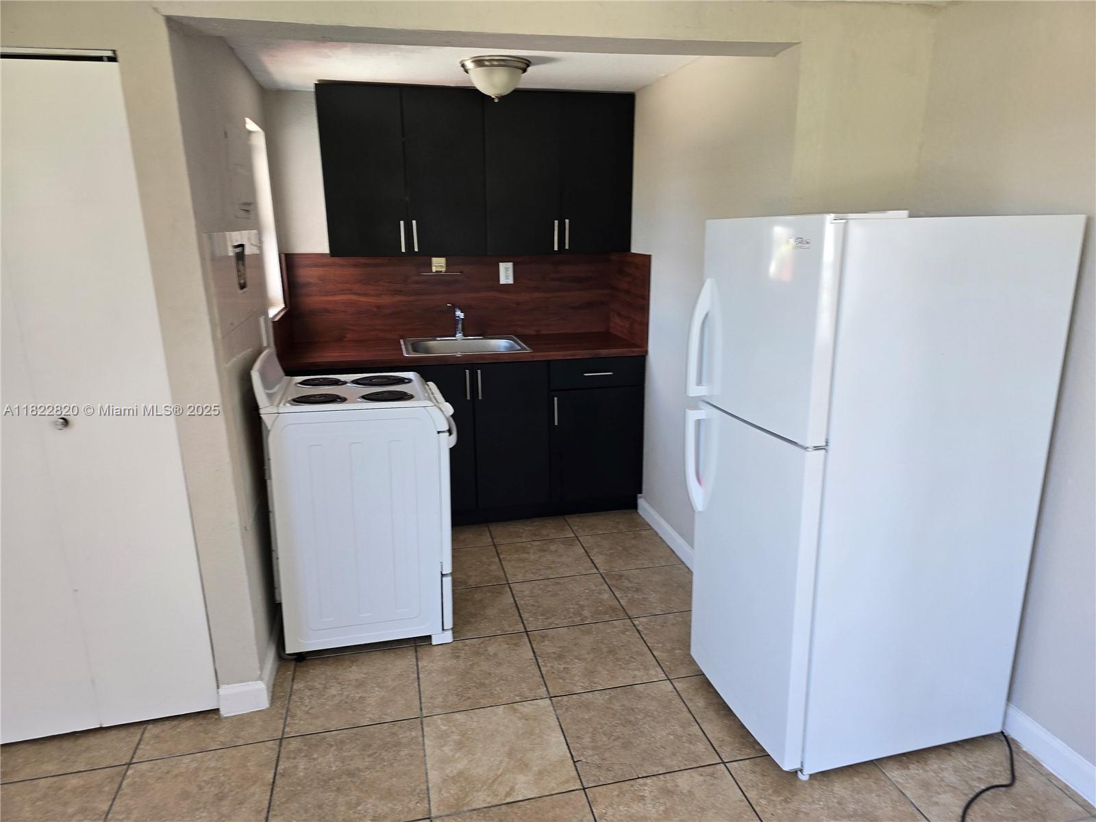 66 W 13th St 6