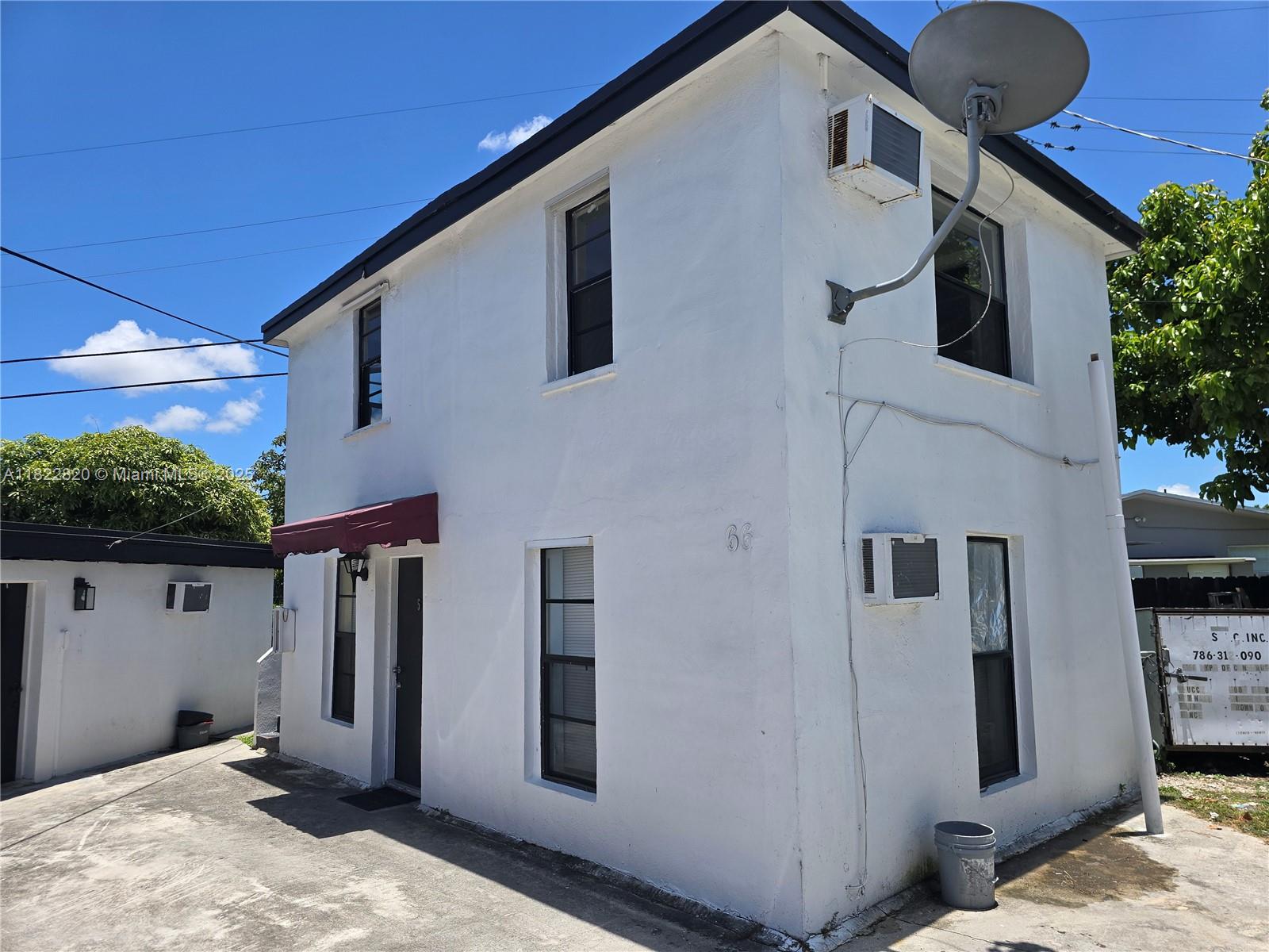 Rental Property at 66 W 13th St 6, Hialeah, Miami-Dade County, Florida - Bedrooms: 1 
Bathrooms: 1  - $1,600 MO.