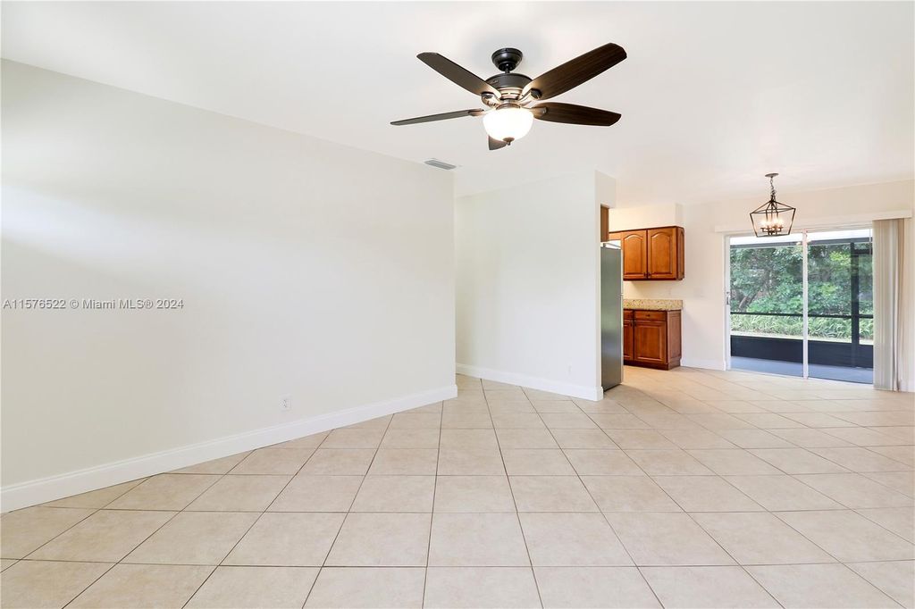 Photo of 1014 Mohican Blvd, Jupiter, FL 33458 (MLS # A11576522)