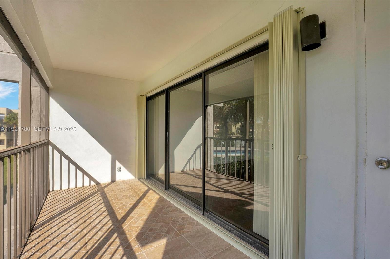 BUILDING NINE OF RACQUET - Residential Lease