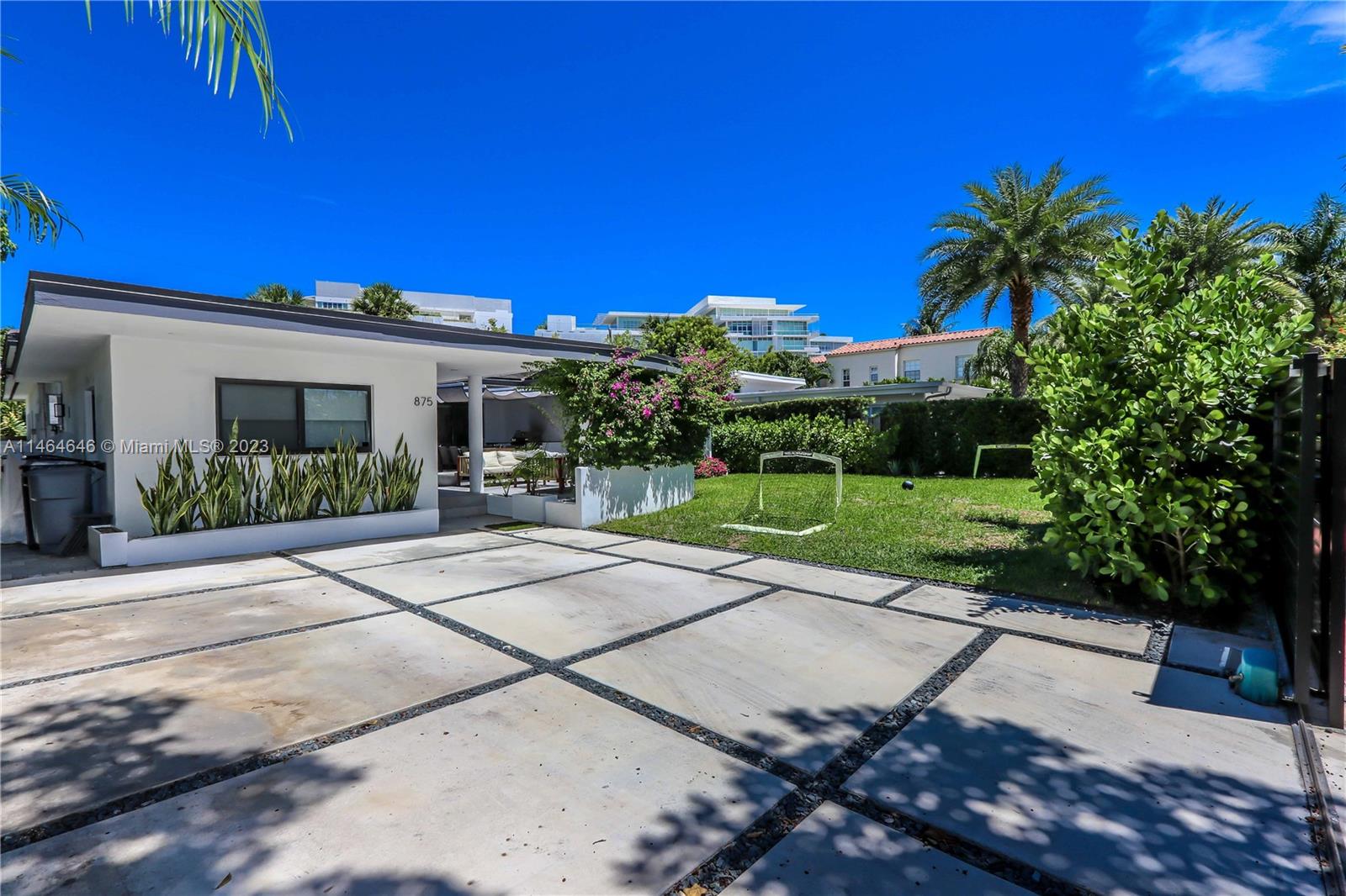 Miami Beach, Florida 33140, United States, 4 Bedrooms Bedrooms, ,3 BathroomsBathrooms,Residential,Active,69920