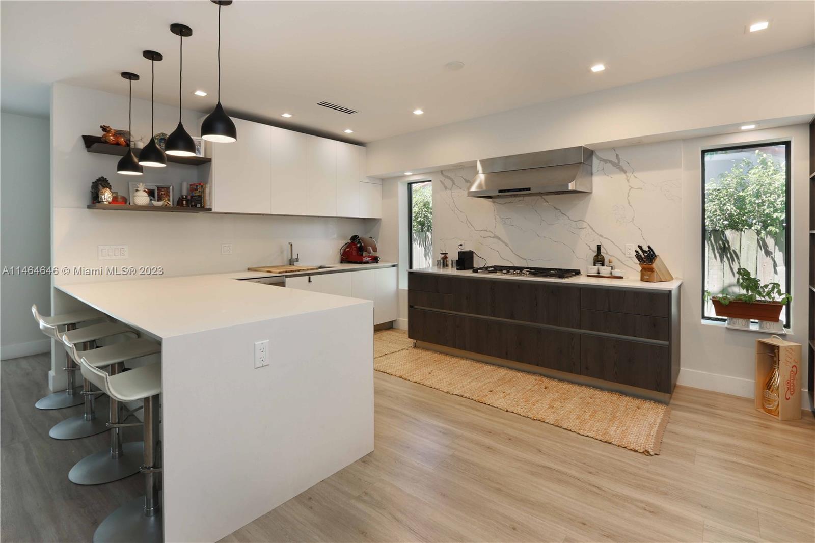 Miami Beach, Florida 33140, United States, 4 Bedrooms Bedrooms, ,3 BathroomsBathrooms,Residential,Active,69920