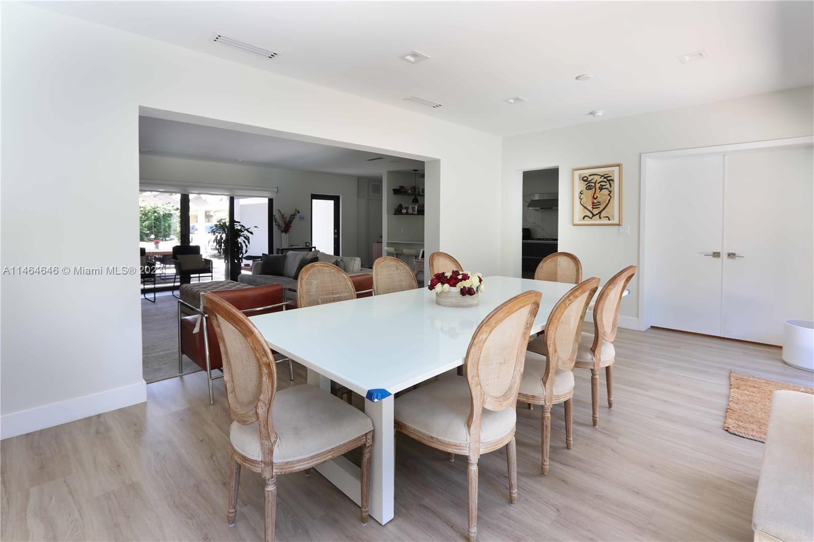 Miami Beach, Florida 33140, United States, 4 Bedrooms Bedrooms, ,3 BathroomsBathrooms,Residential,Active,69920