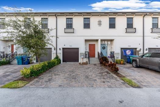 Beautiful and spacious new construction, built in 2021. Located in Florida city. First floor has an open concept kitchen and large living room. Second floor large master bedroom with bathroom and walk in closet and two bedrooms with shared bathroom. Private court yard. Near US1 the Florida keys and restaurants. Perfect for first-time buyers. Don't miss this opportunity