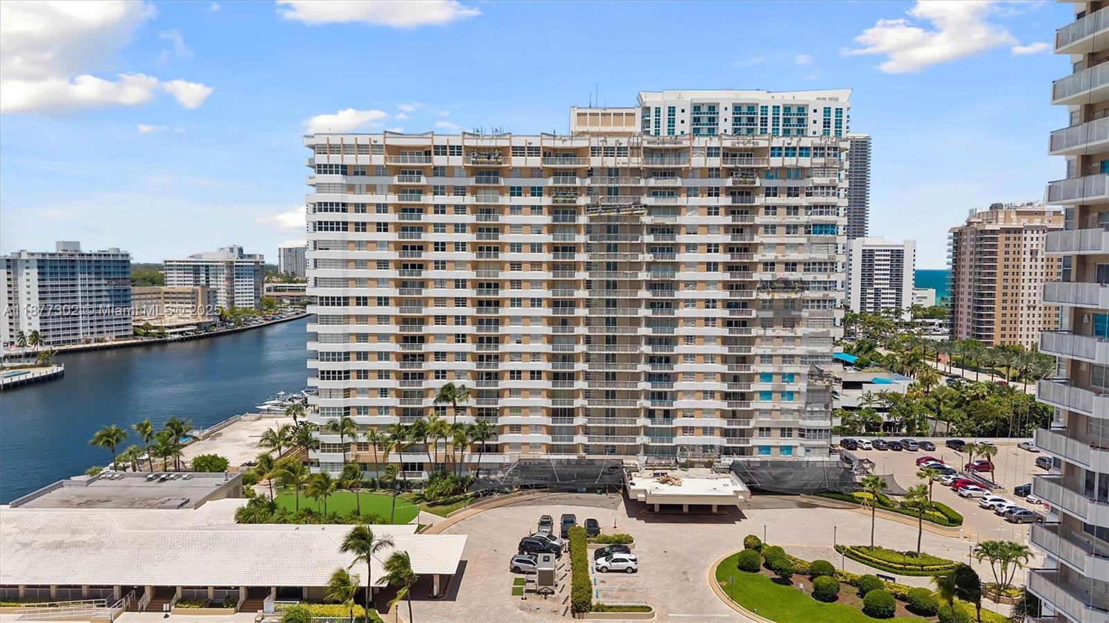 HEMISPHERES CONDO - Residential