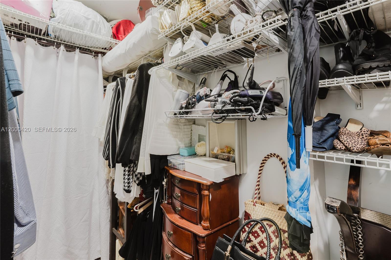 HILLCREST EAST NO 25 COND - Residential