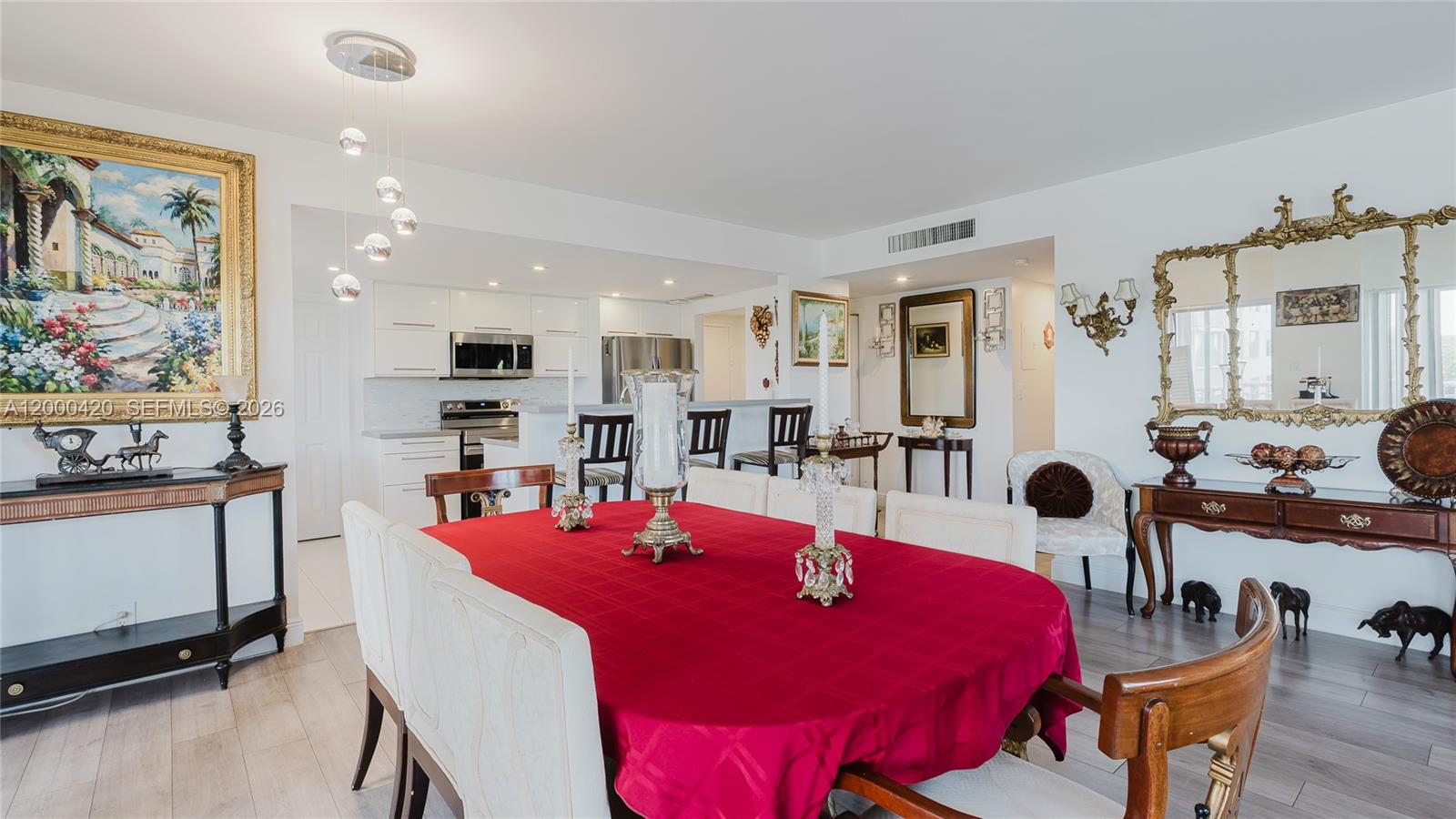 HILLCREST EAST NO 25 COND - Residential